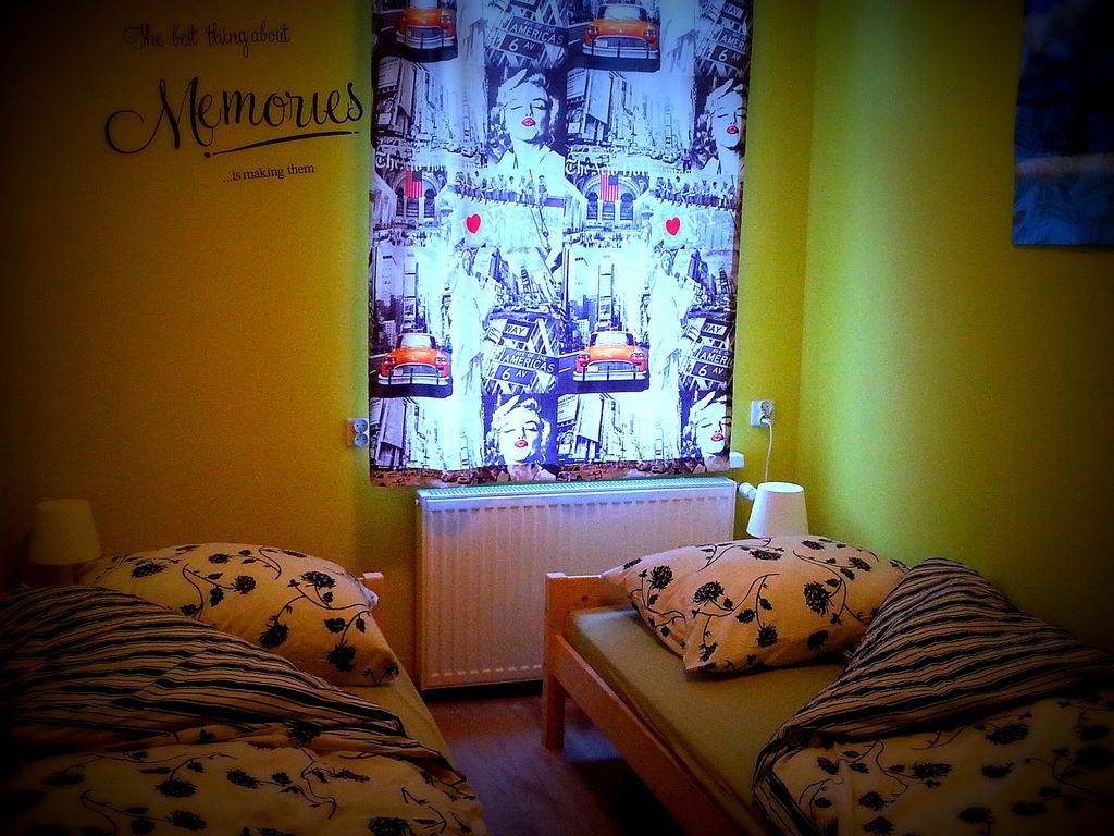 Hostel Puzzle - Jezyce Poznań Eksteriør billede