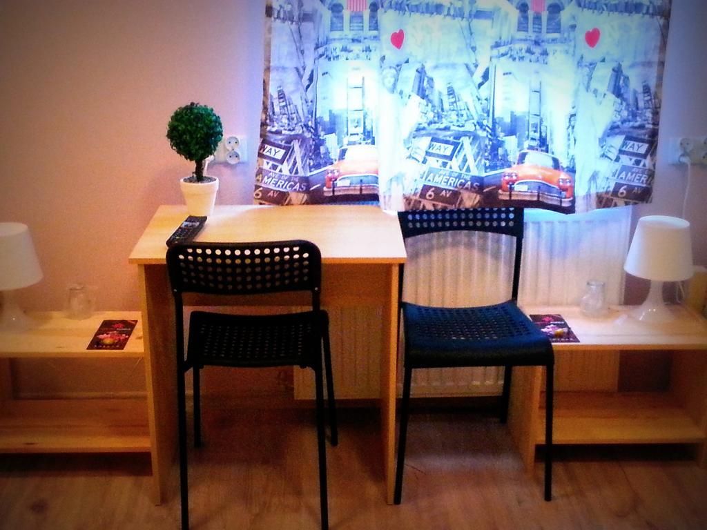 Hostel Puzzle - Jezyce Poznań Eksteriør billede