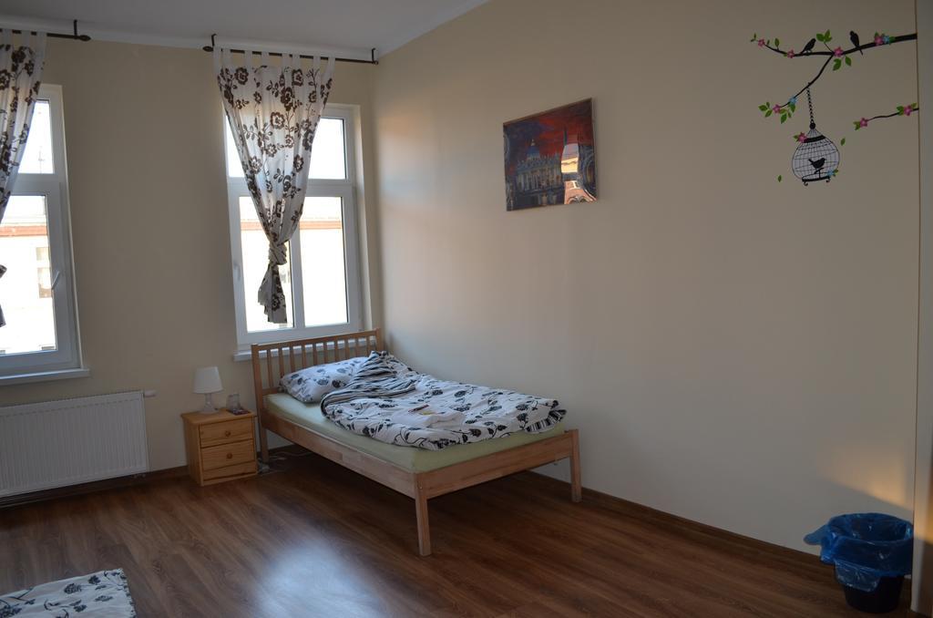 Hostel Puzzle - Jezyce Poznań Eksteriør billede